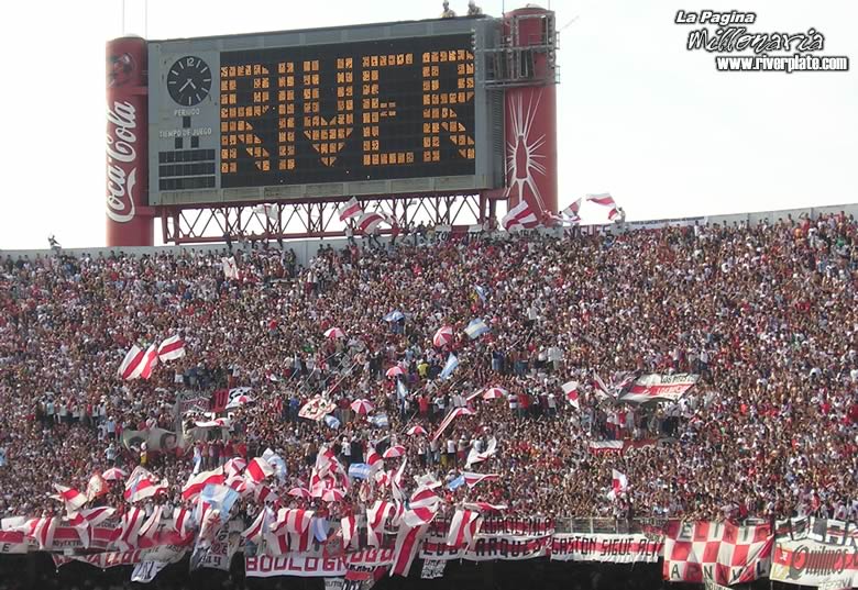 River Plate vs Racing Club (CL 2005) 1